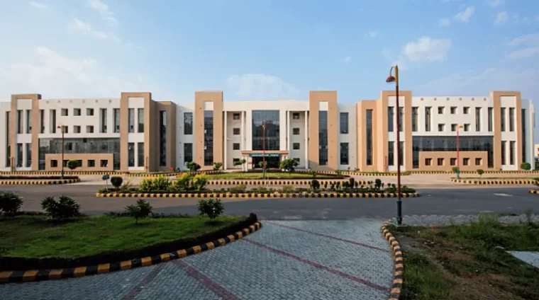 Government-Medical-College-Banda-Banner